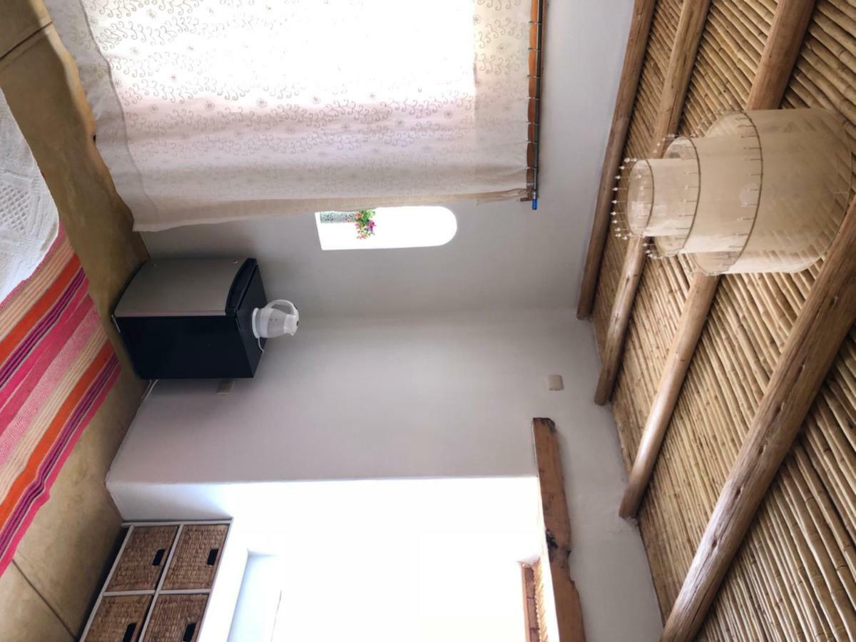 Rancho Quitapenas Bungalows ซานเปโดร เด อาตากามา ภายนอก รูปภาพ